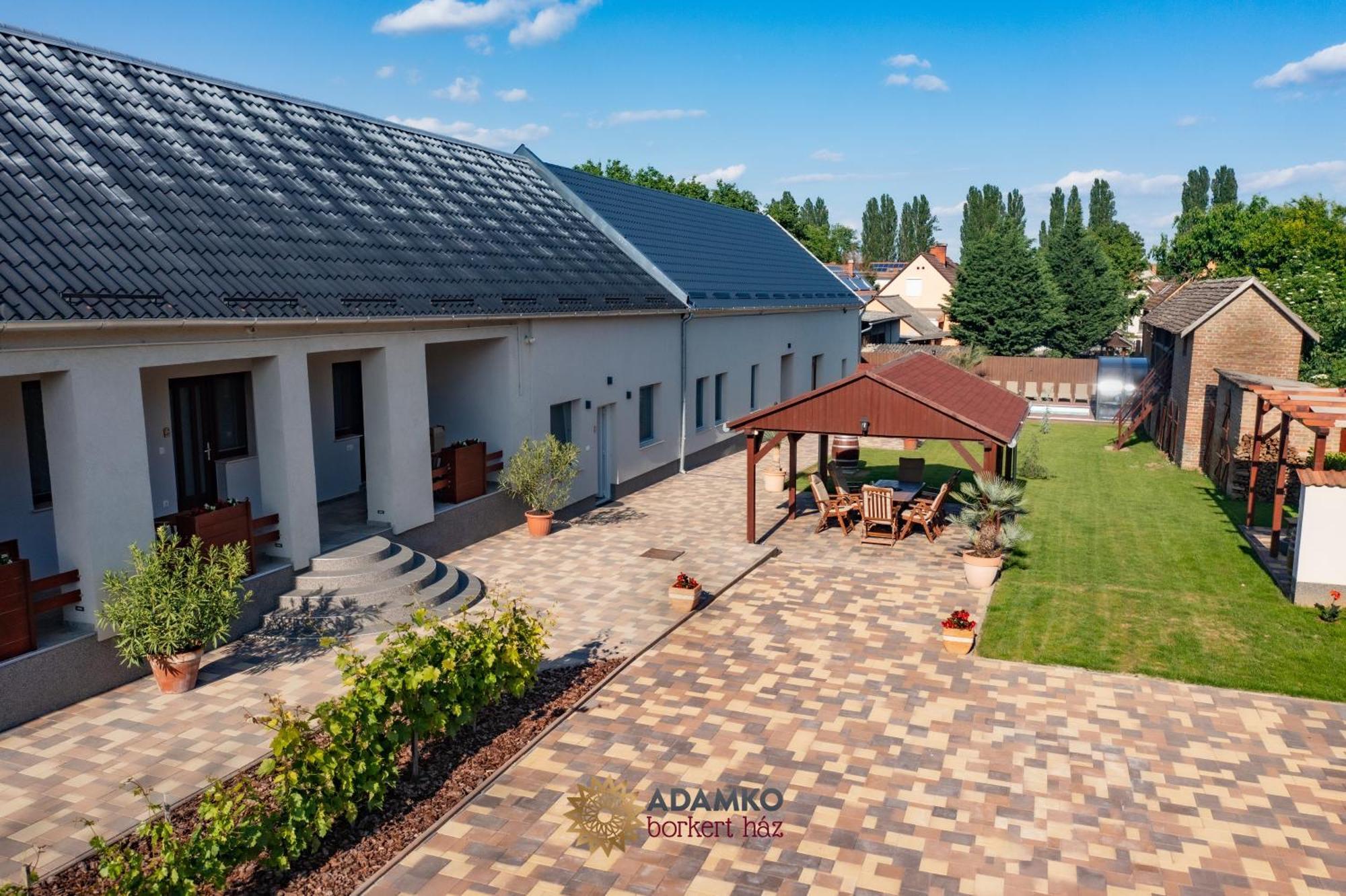 Adamko Borkert Haz Bed & Breakfast Villany Luaran gambar